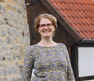 Anja vor der Brügge-Schütte